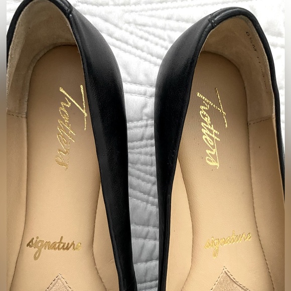 TROTTERS!!! Estee Woven!! Like news!! - Picture 2 of 8